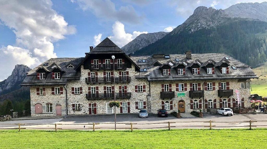 Appartamenti Panoramici Direttamente Sulle Piste Da Sci - Golf Hotel Carezza - Nova Levante Bolzano Exterior photo